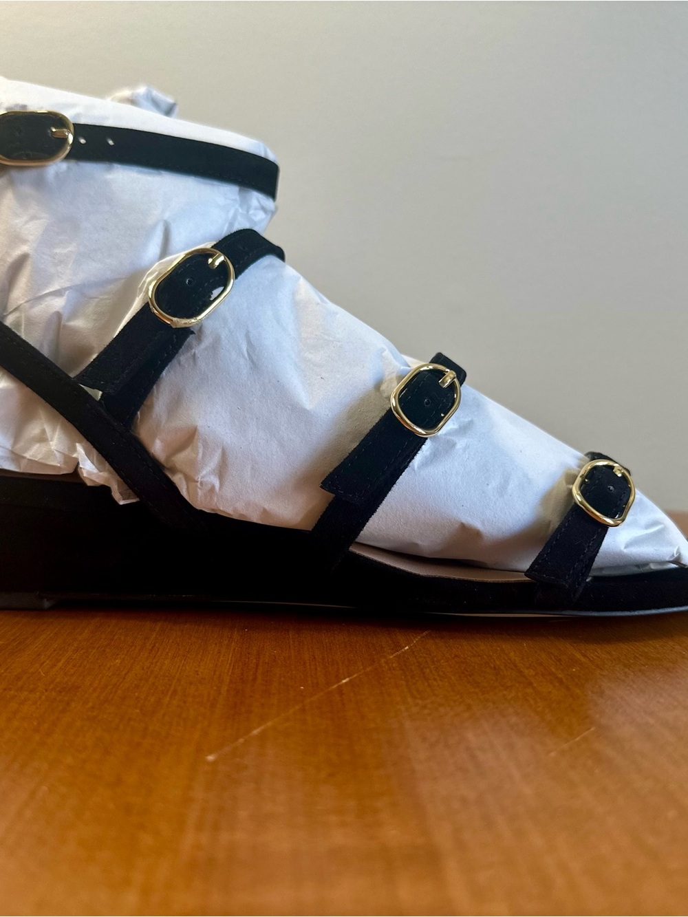 Stuart Weitzman Grecian Black Suede Sandals 8 New In Box - Picture 6 of 12